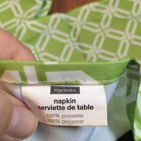 Set of 8 Harman lime green & white geometric print large sized reusable napkins - Picture 3 of 4